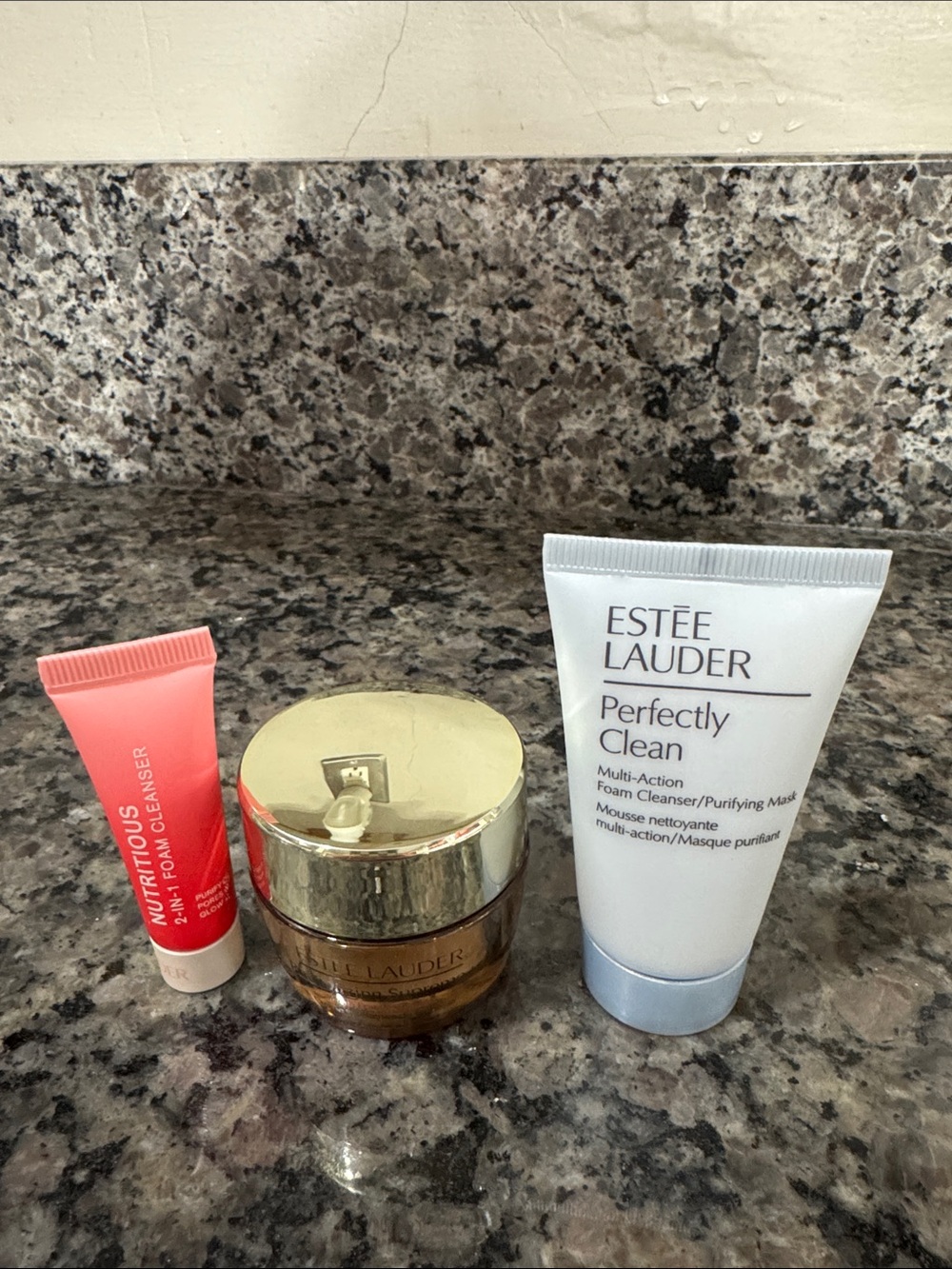 Estée Lauder Perfectly Clean & Revitalizing Supreme+